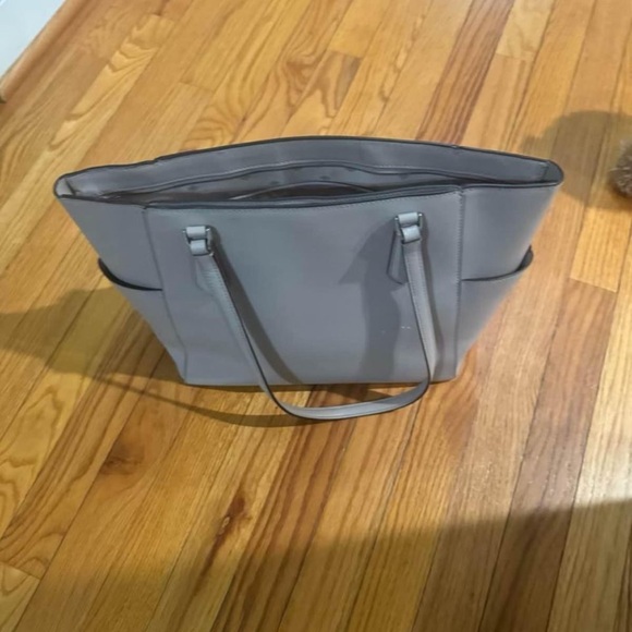 Great condition almost new Kate spade Gray tote - Picture 5 of 6